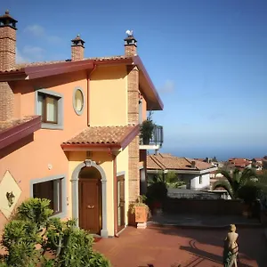 https://villa-hirschen.sicilyhotelsitaly.net